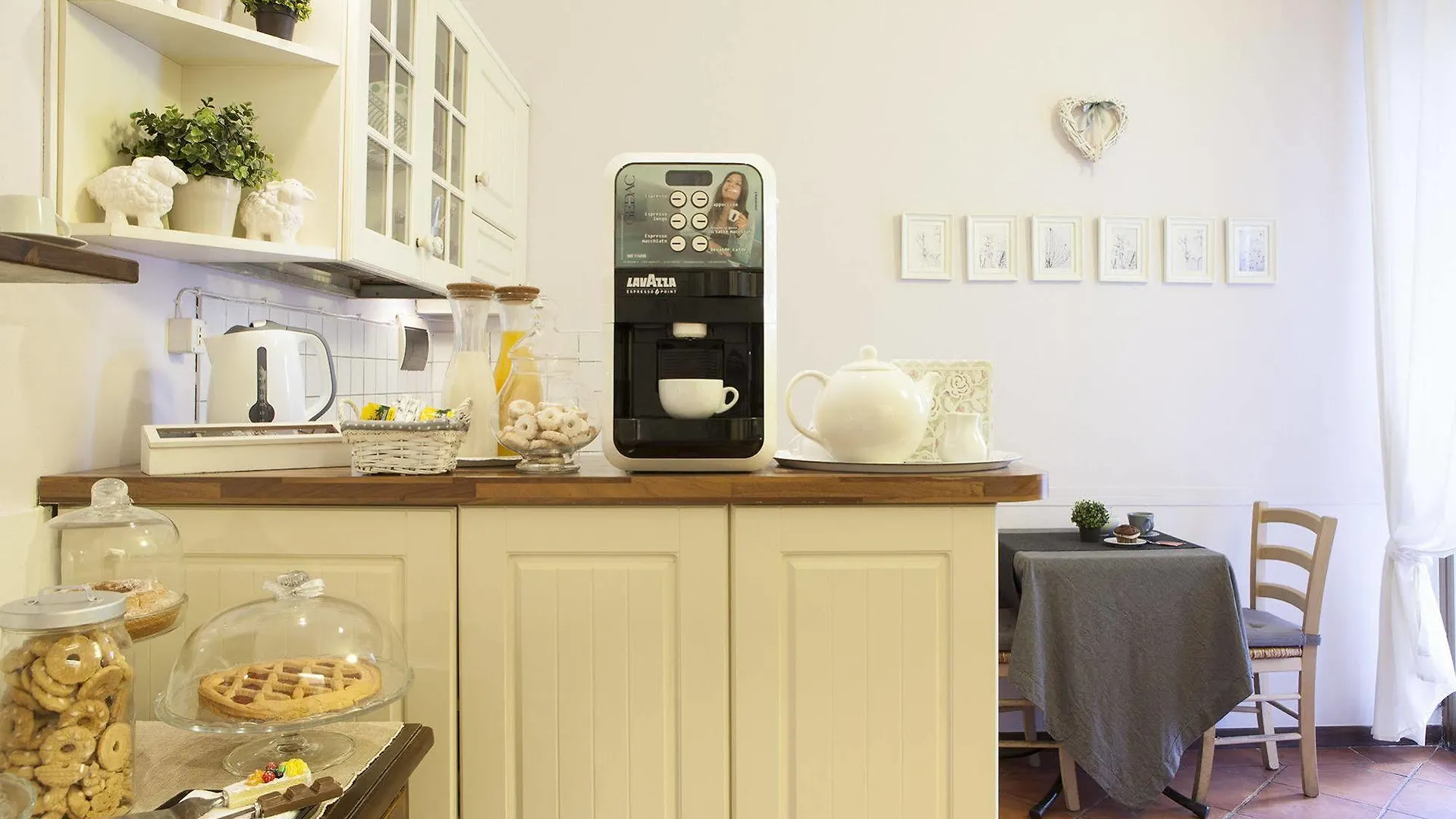 *** Bed & Breakfast Piccarda Bed And Breakfast Firenze Italien