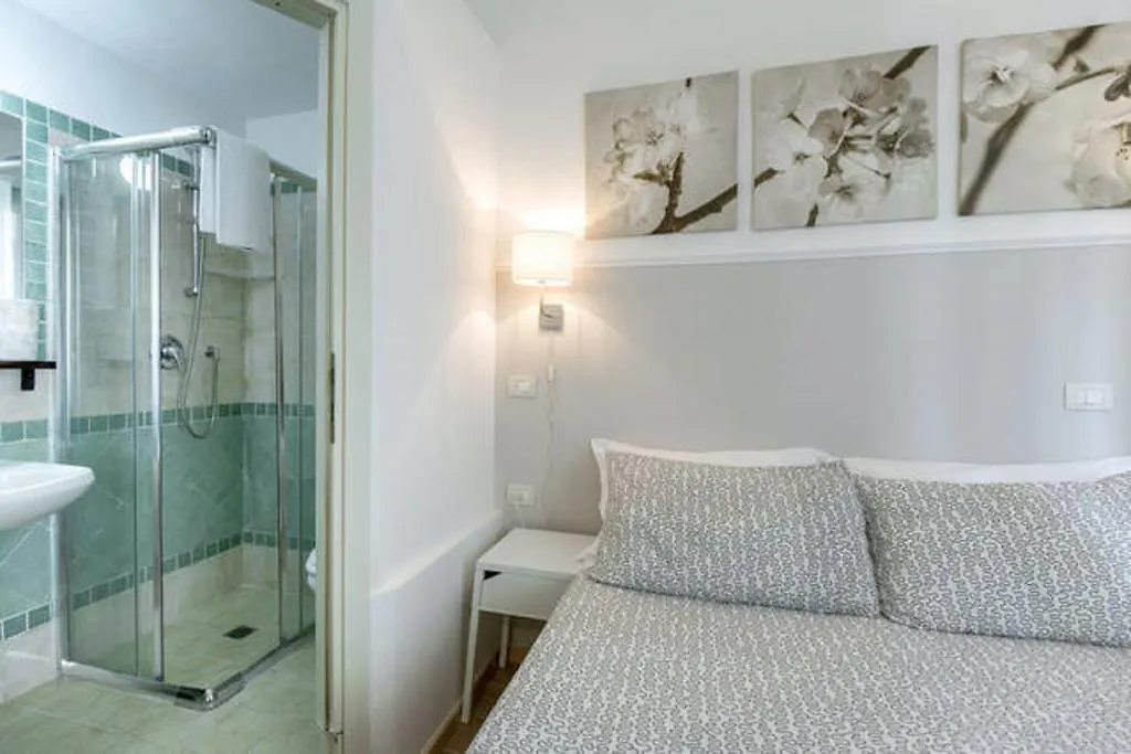 *** Bed & Breakfast Piccarda Bed And Breakfast Florence Italy